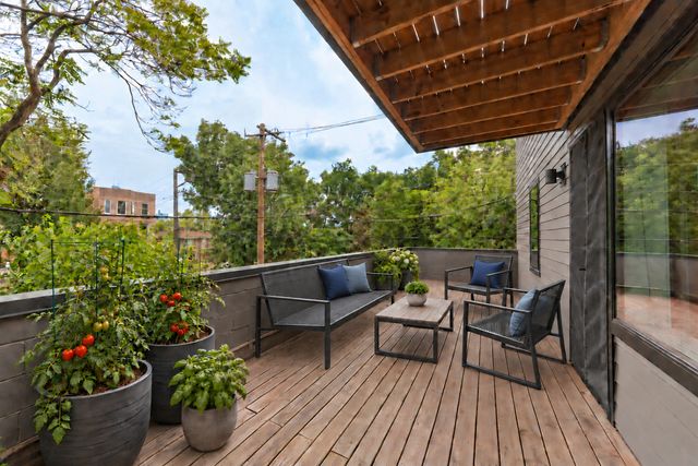2111 S Halsted Street 205, Chicago, IL 60608