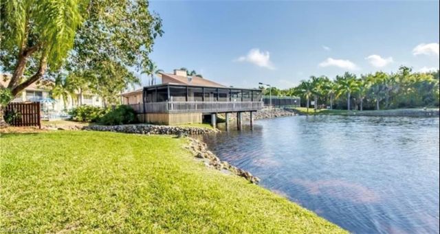 15610 Crystal Lakes DR 101, North Fort Myers, FL 33917