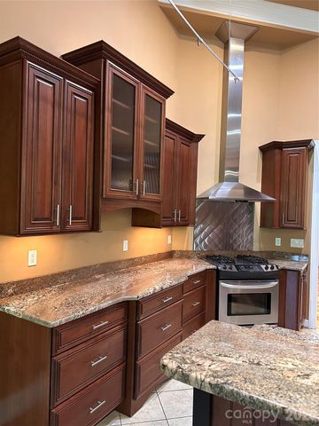 26 Stone House Road, Arden, NC 28704