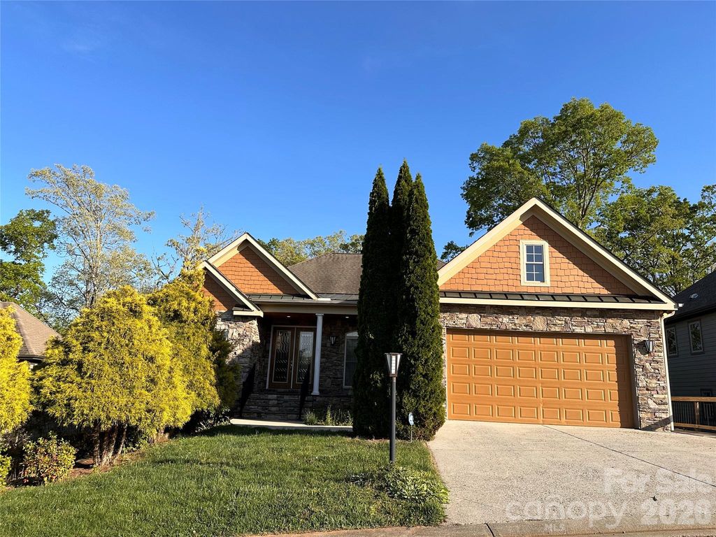 26 Stone House Road, Arden, NC 28704