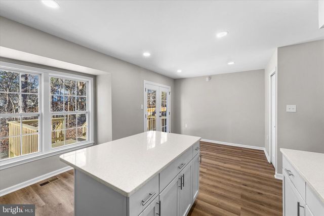 14012 BETSY ROSS LN, Centreville, VA 20121