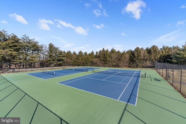 14012 BETSY ROSS LN, Centreville, VA 20121