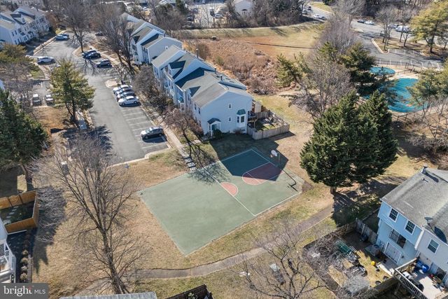 14012 BETSY ROSS LN, Centreville, VA 20121