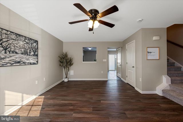 61 FAST VIEW DR, Martinsburg, WV 25404