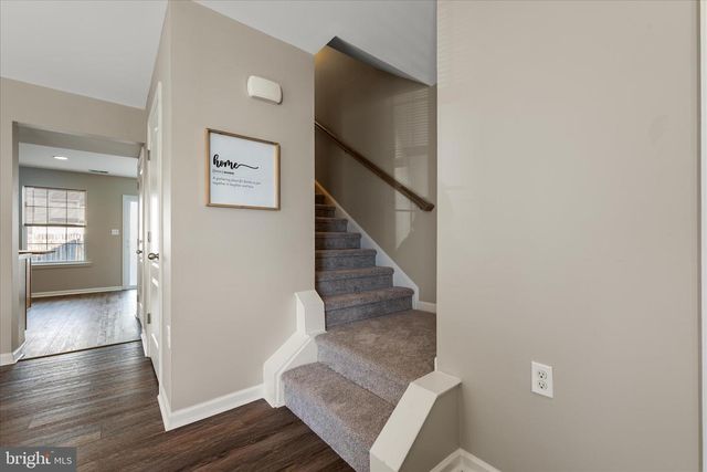 61 FAST VIEW DR, Martinsburg, WV 25404