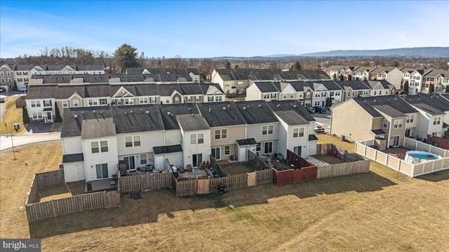 61 FAST VIEW DR, Martinsburg, WV 25404