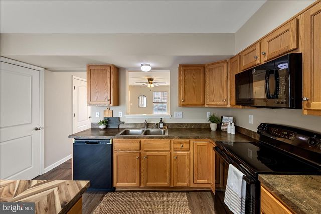 61 FAST VIEW DR, Martinsburg, WV 25404