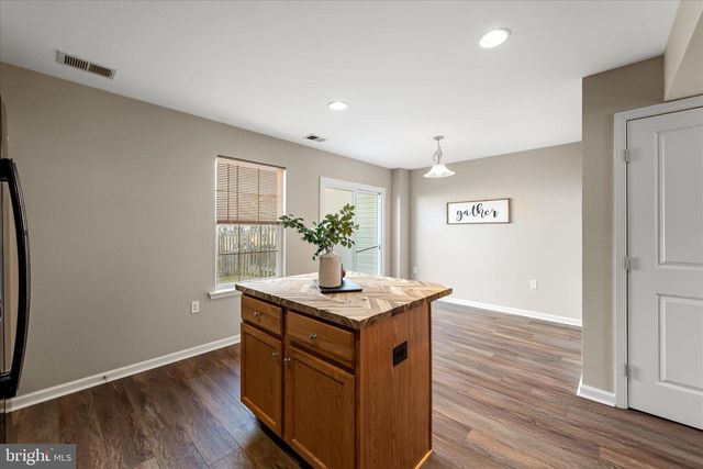 61 FAST VIEW DR, Martinsburg, WV 25404