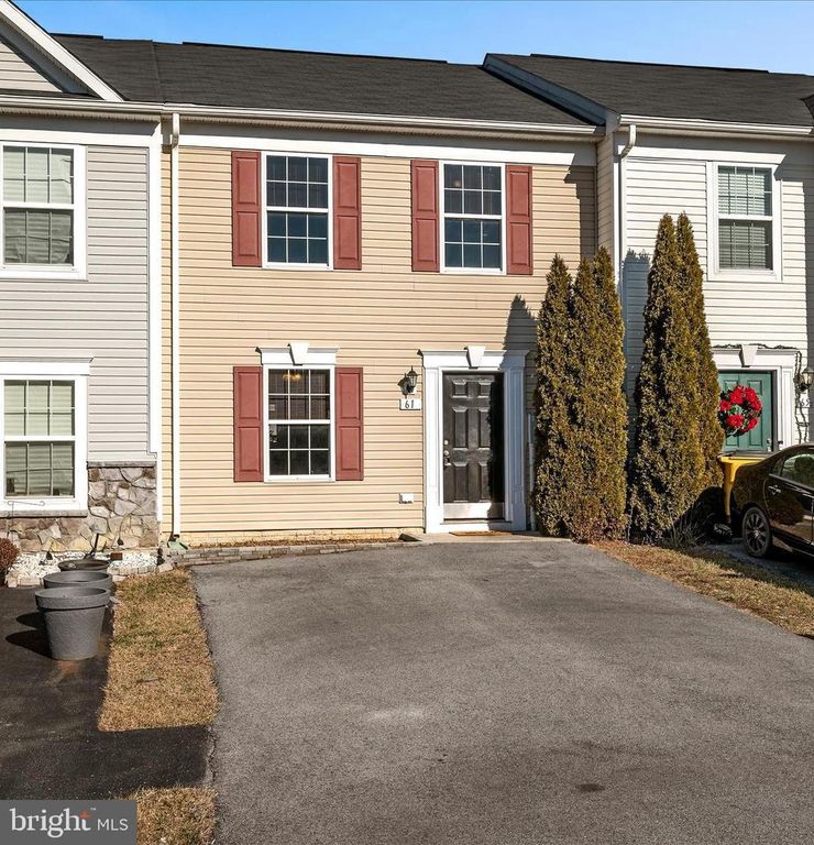 61 FAST VIEW DR, Martinsburg, WV 25404