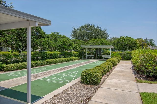1930 Westhampton Court, Vero Beach, FL 32966