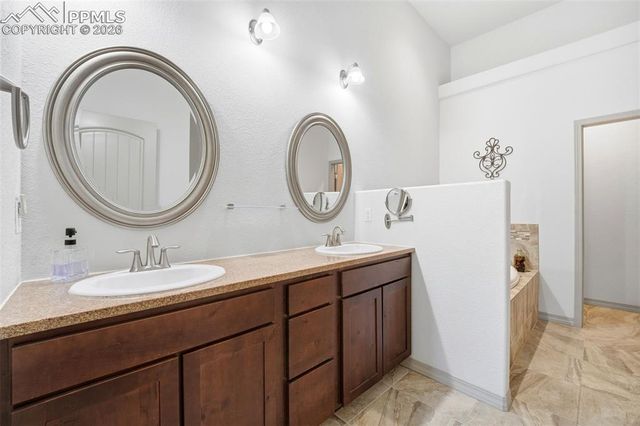 13910 Paradise Villas Grove, Colorado Springs, CO 80921