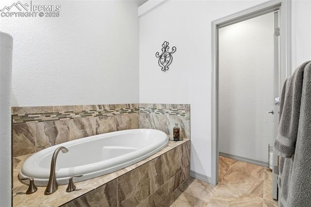 13910 Paradise Villas Grove, Colorado Springs, CO 80921