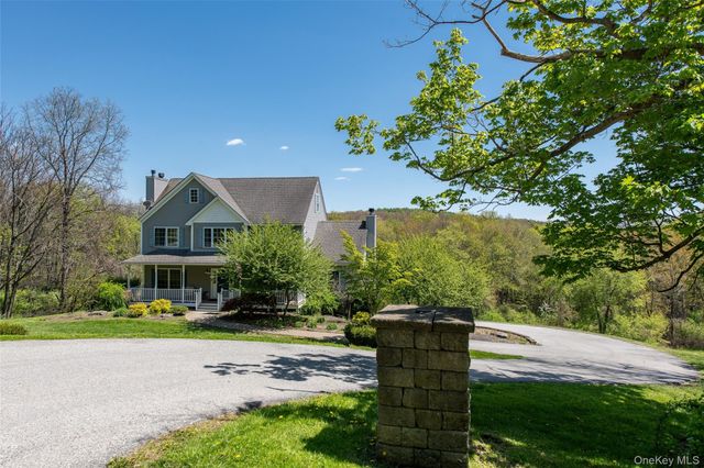 66 Gretna Road, Pleasant Valley, NY 12569