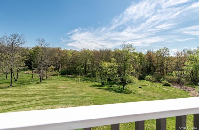 66 Gretna Road, Pleasant Valley, NY 12569