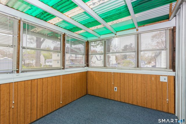 10 Freedman Drive, Norwalk, CT 06854