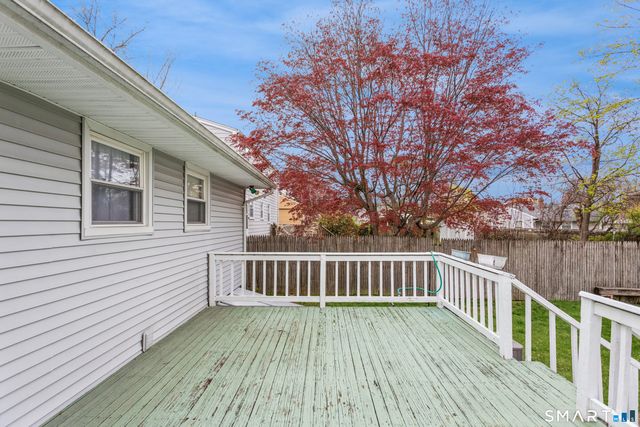 10 Freedman Drive, Norwalk, CT 06854