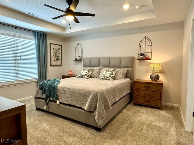 1411 Tullamore Trail, Wadsworth, OH 44281