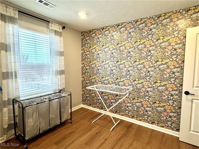 1411 Tullamore Trail, Wadsworth, OH 44281