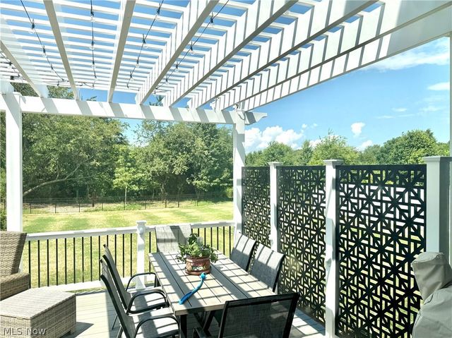 1411 Tullamore Trail, Wadsworth, OH 44281