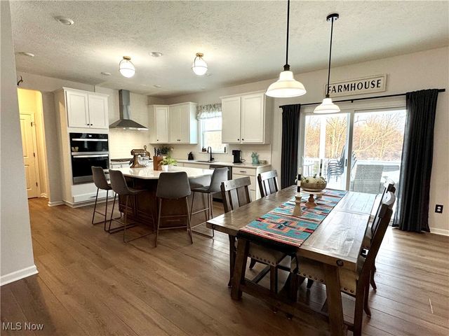 1411 Tullamore Trail, Wadsworth, OH 44281