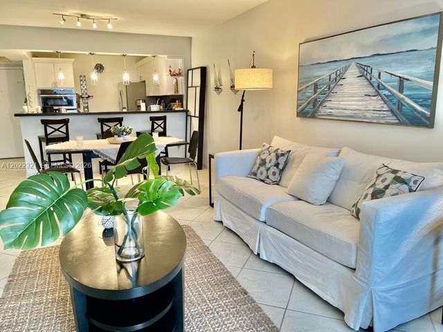 2030 S Ocean Drive 801, Hallandale Beach, FL 33009