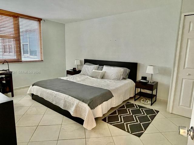 2030 S Ocean Drive 801, Hallandale Beach, FL 33009