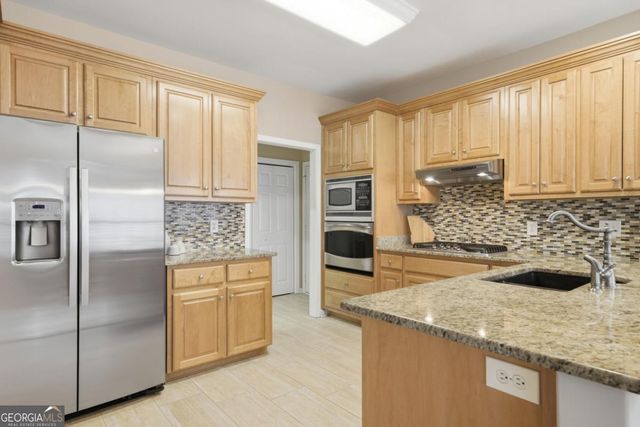 226 Hames Road 330, Woodstock, GA 30188