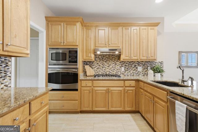 226 Hames Road 330, Woodstock, GA 30188