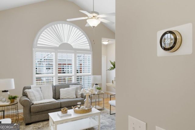 226 Hames Road 330, Woodstock, GA 30188