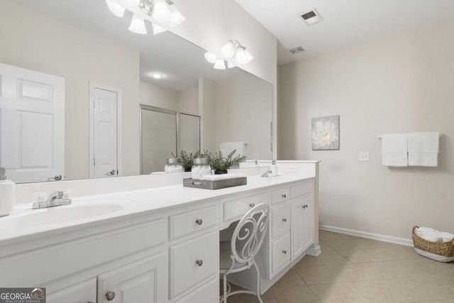 226 Hames Road 330, Woodstock, GA 30188