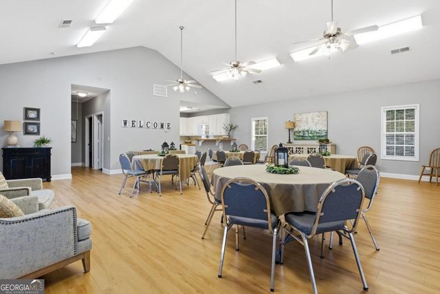 226 Hames Road 330, Woodstock, GA 30188