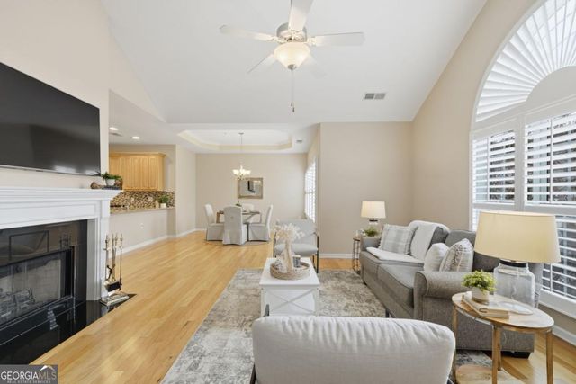 226 Hames Road 330, Woodstock, GA 30188