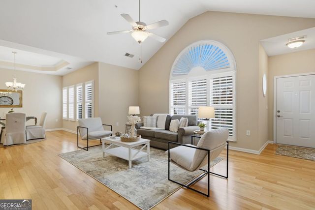 226 Hames Road 330, Woodstock, GA 30188