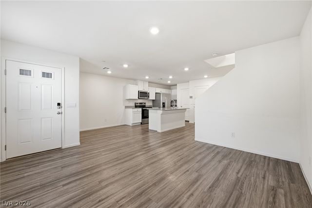 6916 Stratham Hill Street, Las Vegas, NV 89166