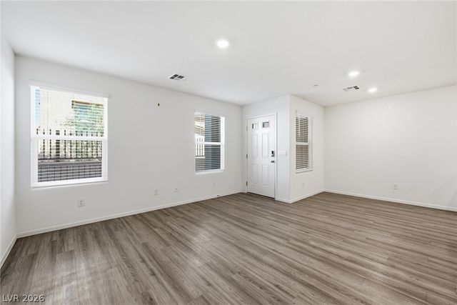 6916 Stratham Hill Street, Las Vegas, NV 89166