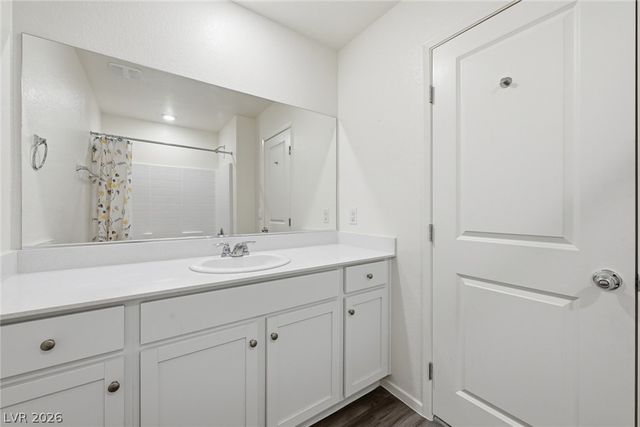 6916 Stratham Hill Street, Las Vegas, NV 89166