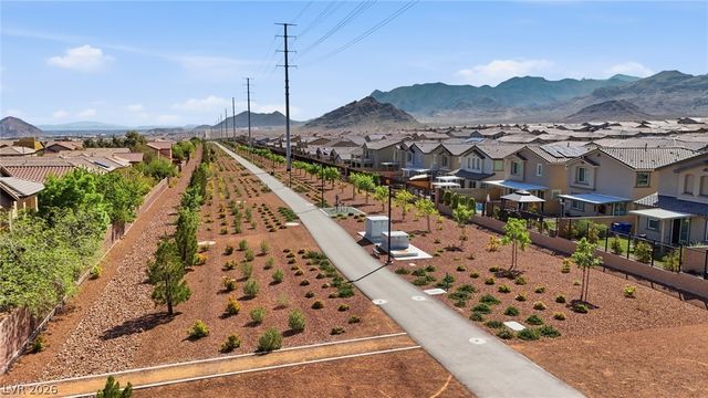 6916 Stratham Hill Street, Las Vegas, NV 89166