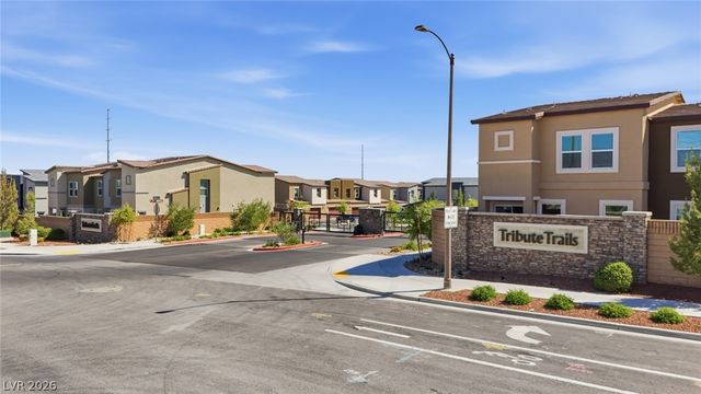 6916 Stratham Hill Street, Las Vegas, NV 89166