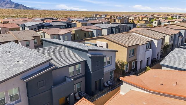 6916 Stratham Hill Street, Las Vegas, NV 89166