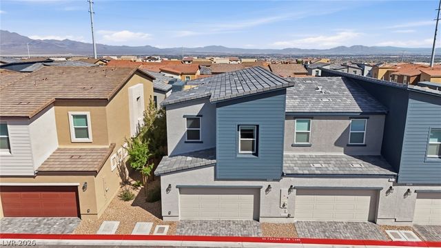 6916 Stratham Hill Street, Las Vegas, NV 89166