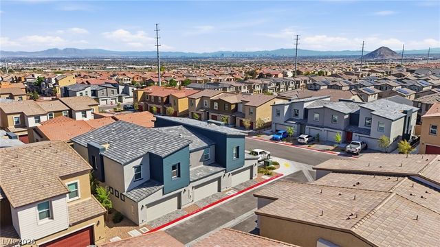 6916 Stratham Hill Street, Las Vegas, NV 89166