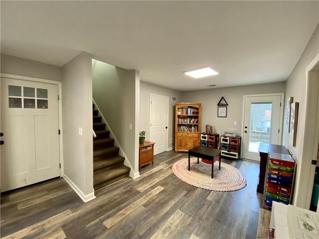 1095 Mountain Springs Drive NW, Kennesaw, GA 30144