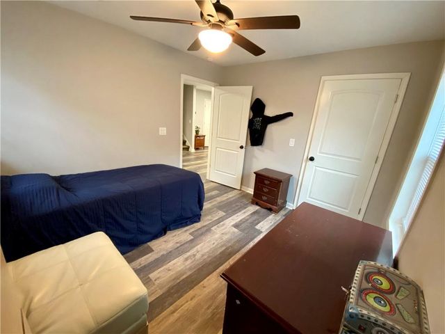 1095 Mountain Springs Drive NW, Kennesaw, GA 30144