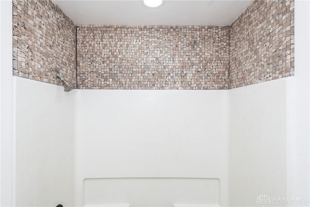 912 Omard Drive, Xenia, OH 45385