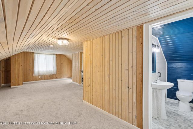 1900 Kaplan Street, Lansing, MI 48917