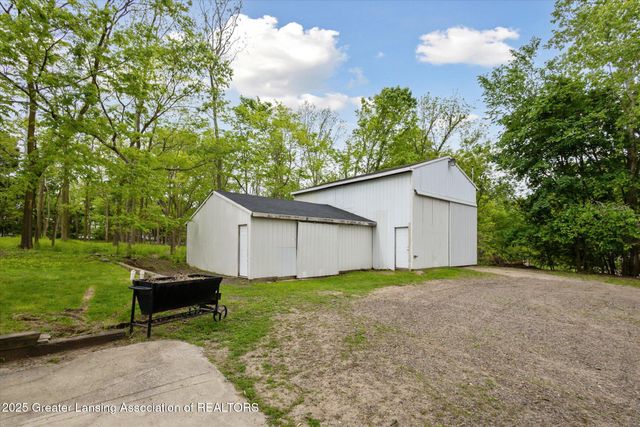 1900 Kaplan Street, Lansing, MI 48917