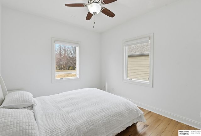 1711 S 213th Street, Elkhorn, NE 68022