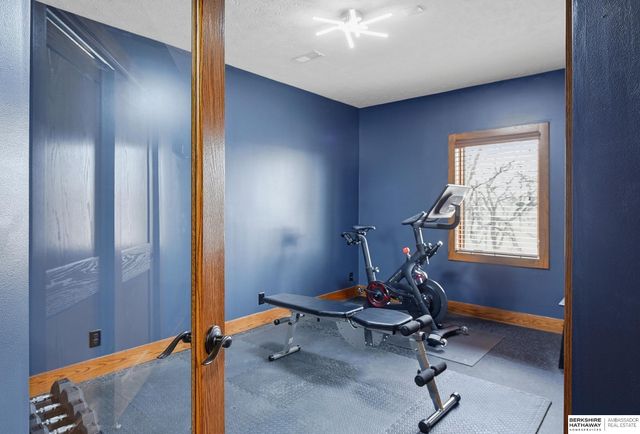 1711 S 213th Street, Elkhorn, NE 68022