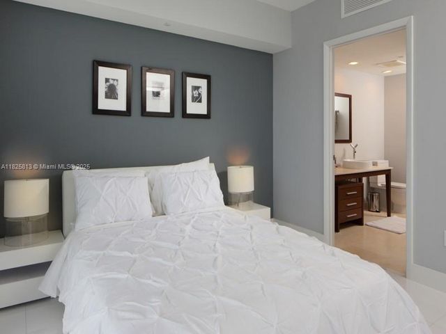 495 Brickell Ave 4205, Miami, FL 33131