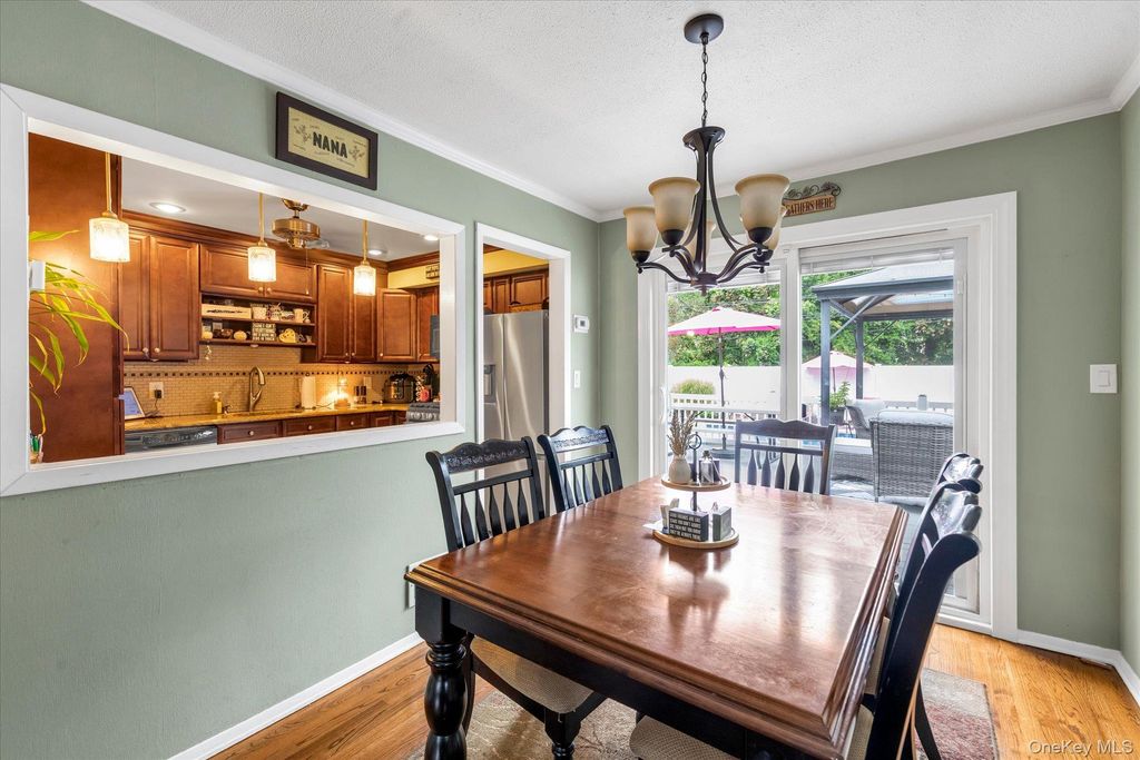 3917 Miller Place, Levittown, NY 11756 — photo 4